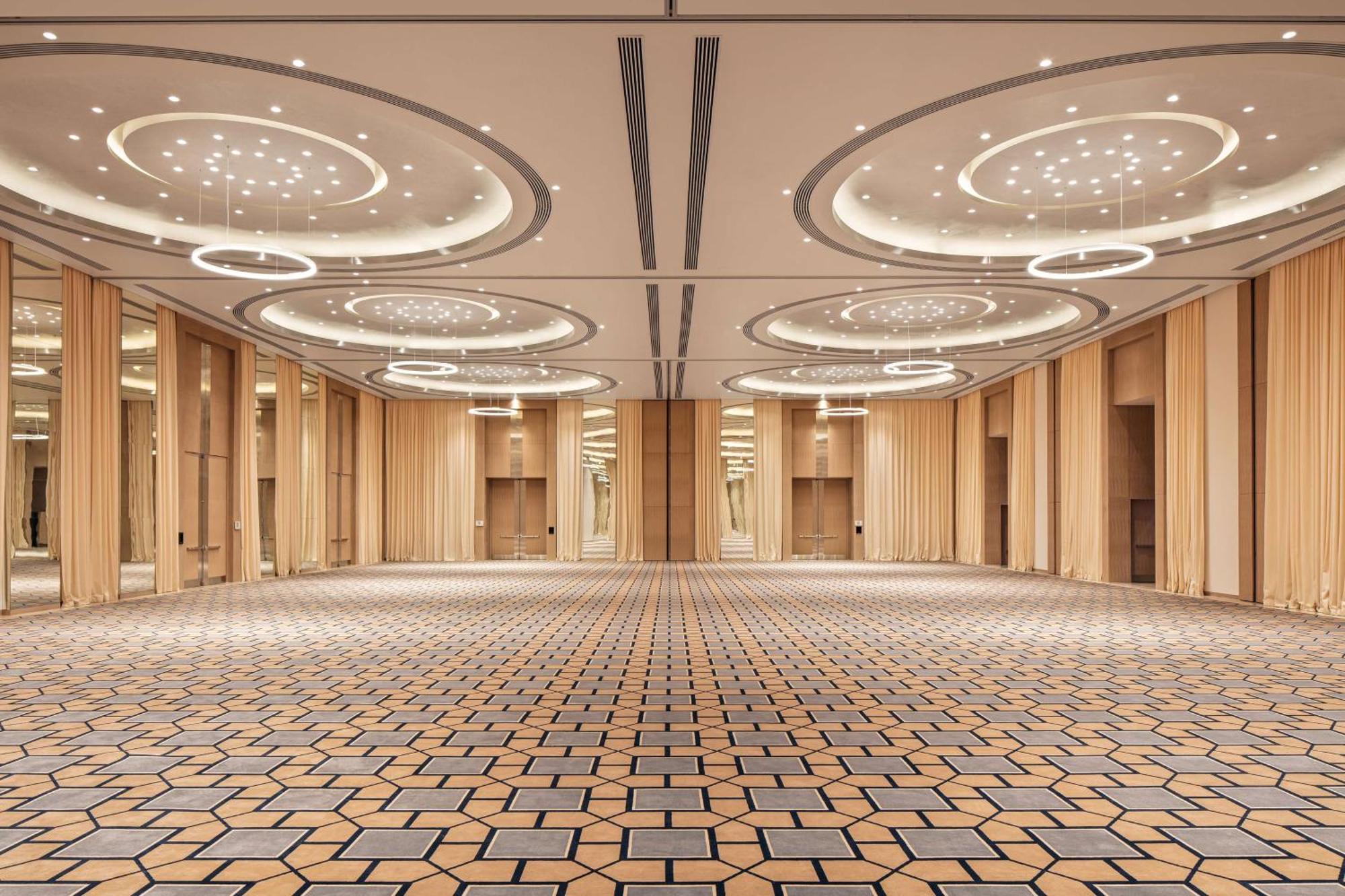 Doubletree By Hilton Fujairah City Exterior foto The Grand Ballroom